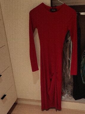 Reformation Red Long-Sleeve Knot-Detail Midi Dress With Slit